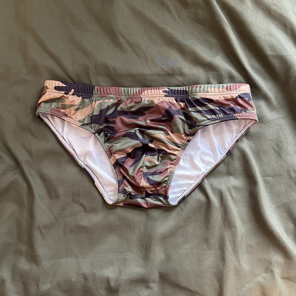 - J.J. Malibu Camouflage Speedo - Size M (Fits like a Small)